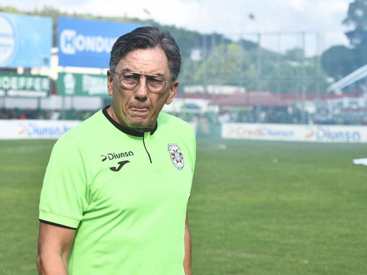 En primer lugar, Salomón Nazar no tiene asegurada su continuidad en el Marathón. El estratega finalizó su contrato y dejó en al aire su continuidad con los verdes.