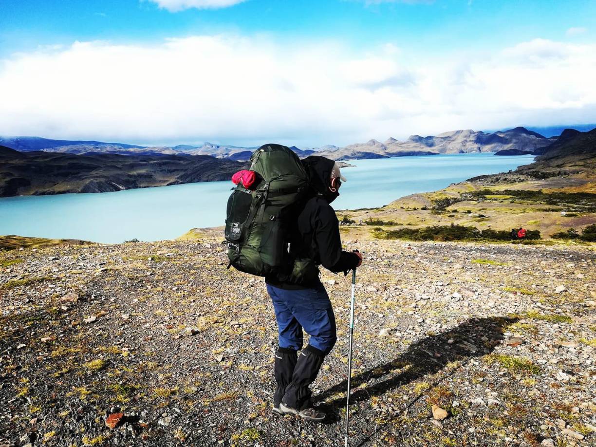 El pasado 24 de diciembre, la FEHDME también felicitó a Josué por a por alcanzar la cumbre del Volcán Ojos del Salado a 6,893 msnm, el volcán activo más alto del mundo y la segunda montaña más alta de América. 