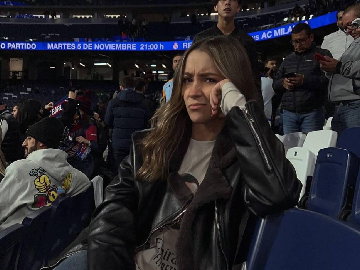 Y fue la famosa tiktoker catracha Nuni Joya, quien asistió a la prestigiosa ceremonia que terminó con Rodri como ganador.