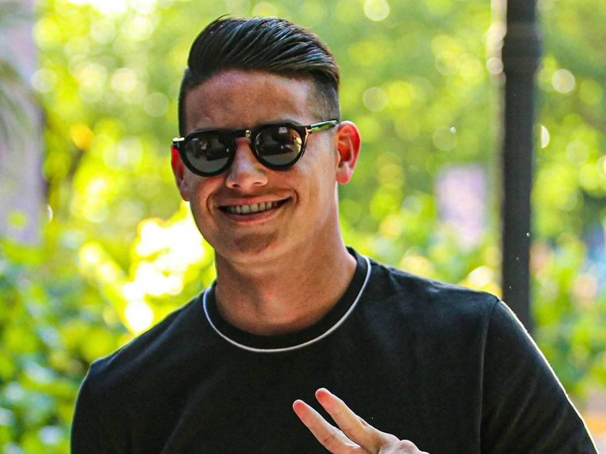 James Rodríguez estaría negociando la rescisión de su contrato con el Rayo Vallecano. Junior de Barranquilla estaría muy interesado en hacerse con sus servicios.