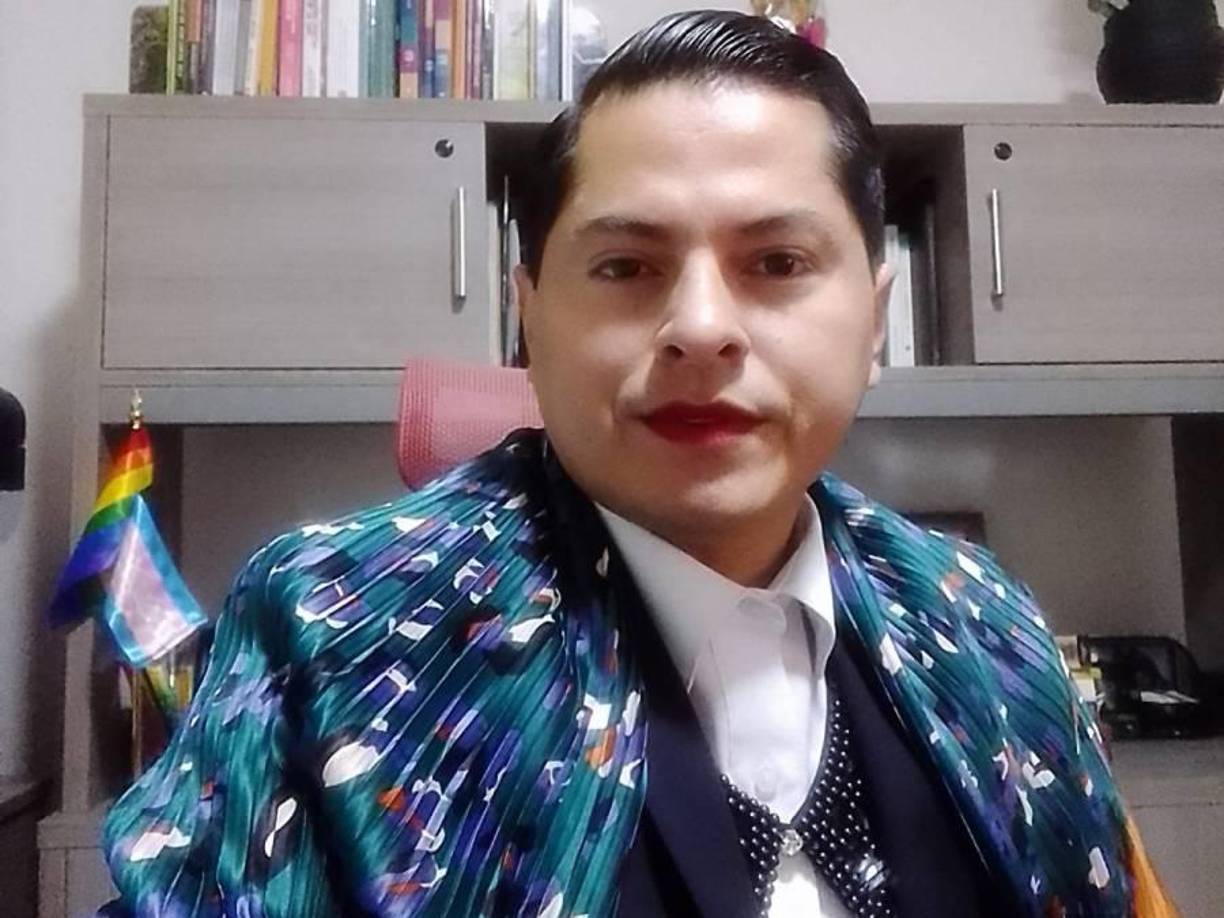 La Fiscalía General de Aguascalientes confirmó que había otro cadáver junto al del magistrade dentro del inmueble y aunque no dio a conocer su identidad, se informa que sería su pareja sentimental identificada como Dorian Herrera.