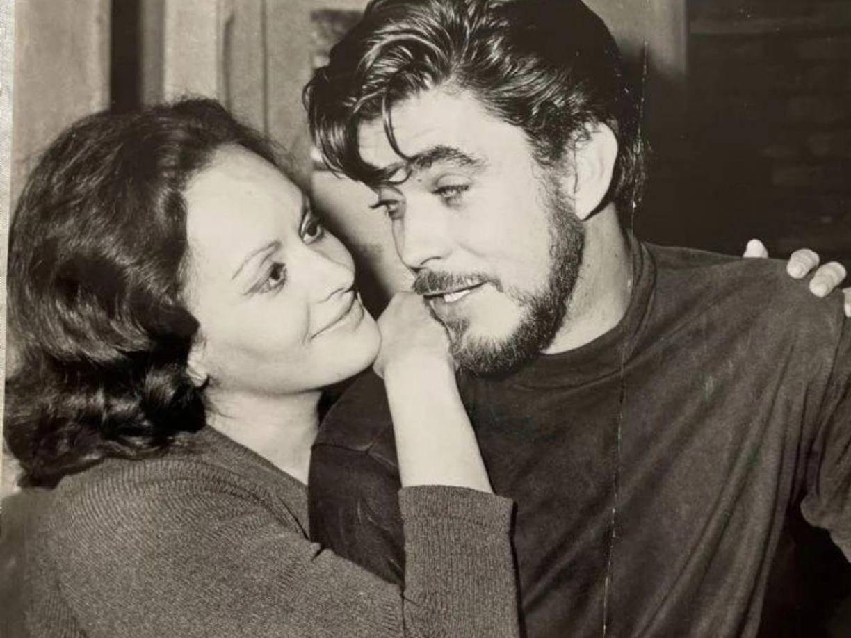 “Te amaré por siempre, mamita. Mi corazón está desecho”, expresó Andrés.