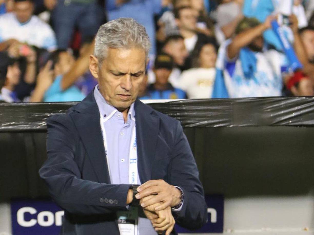 El seleccionador Reinaldo Rueda medita hacer un cambio en el 11 titular de la selección de Honduras respecto al juego de ida. 