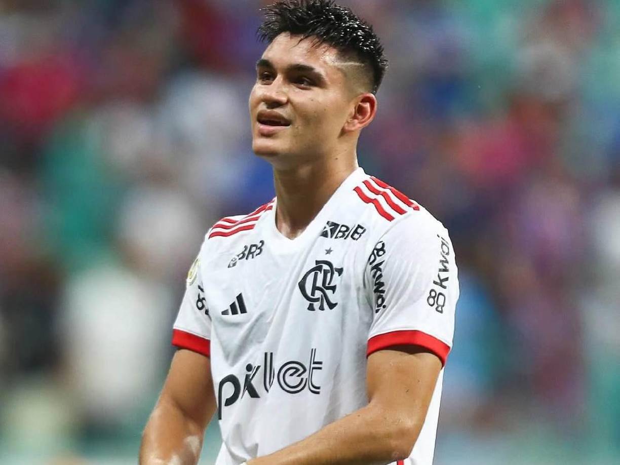 OFICIAL // Flamengo, el club más popular de Brasil, informó que cedió, en calidad de préstamo, al argentino Carlos Alcaraz al Everton mediante un contrato que prevé una cláusula de compra obligatoria, “sujeto al cumplimiento de metas” entre las partes.