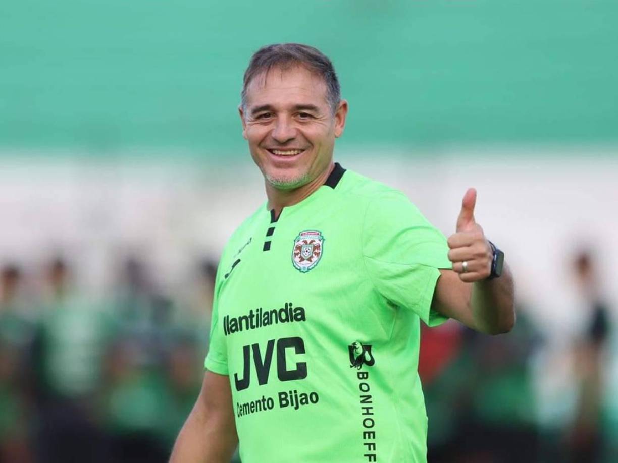 Hernán ‘La Tota’ Medina - El argentino terminó su contrato con el Marathón y también sonó como un candidato a los merengues. Pasó por Victoria y fue campeón con Motagua.