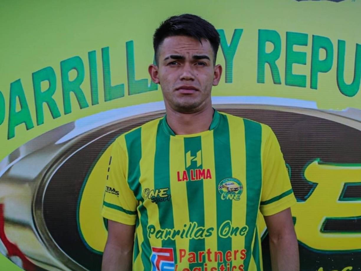 El Parrillas One anunció en sus redes sociales el fichaje del futbolista Eiler Caballero .