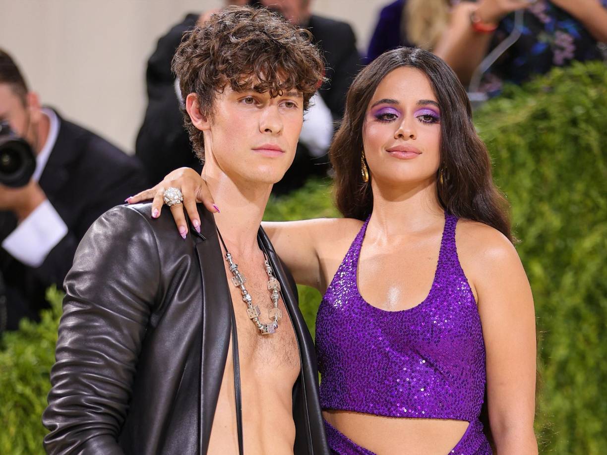 La cantante Camila Cabello y Shawn Mendes han renunciado a su compromiso, pero no a seguir siendo amigos, según han explicado ambos.