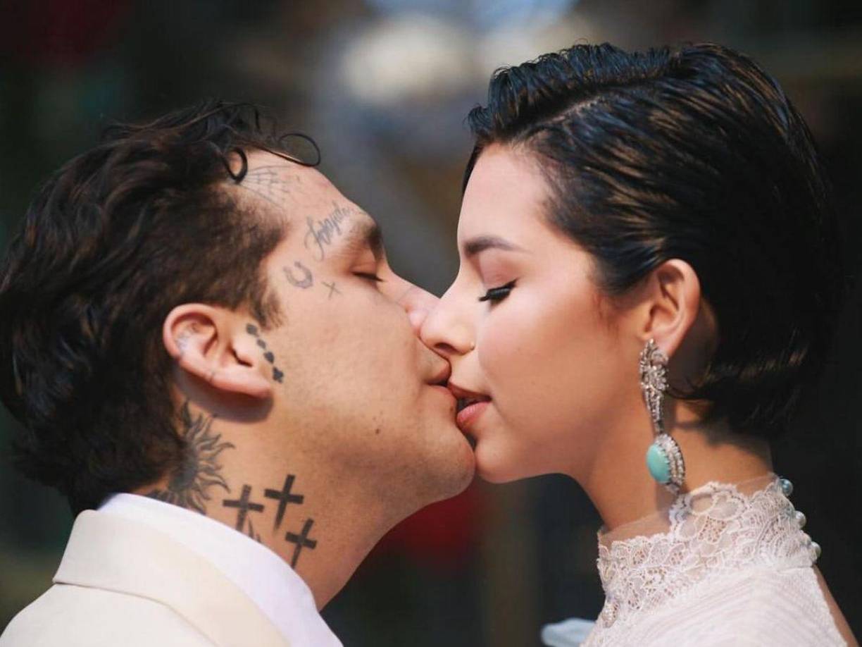 Según el presunto empleado, el acta de matrimonio de los famosos no está en el sistema del Registro Civil, algo que no puede pasar sin importar quienes sean los involucrados.