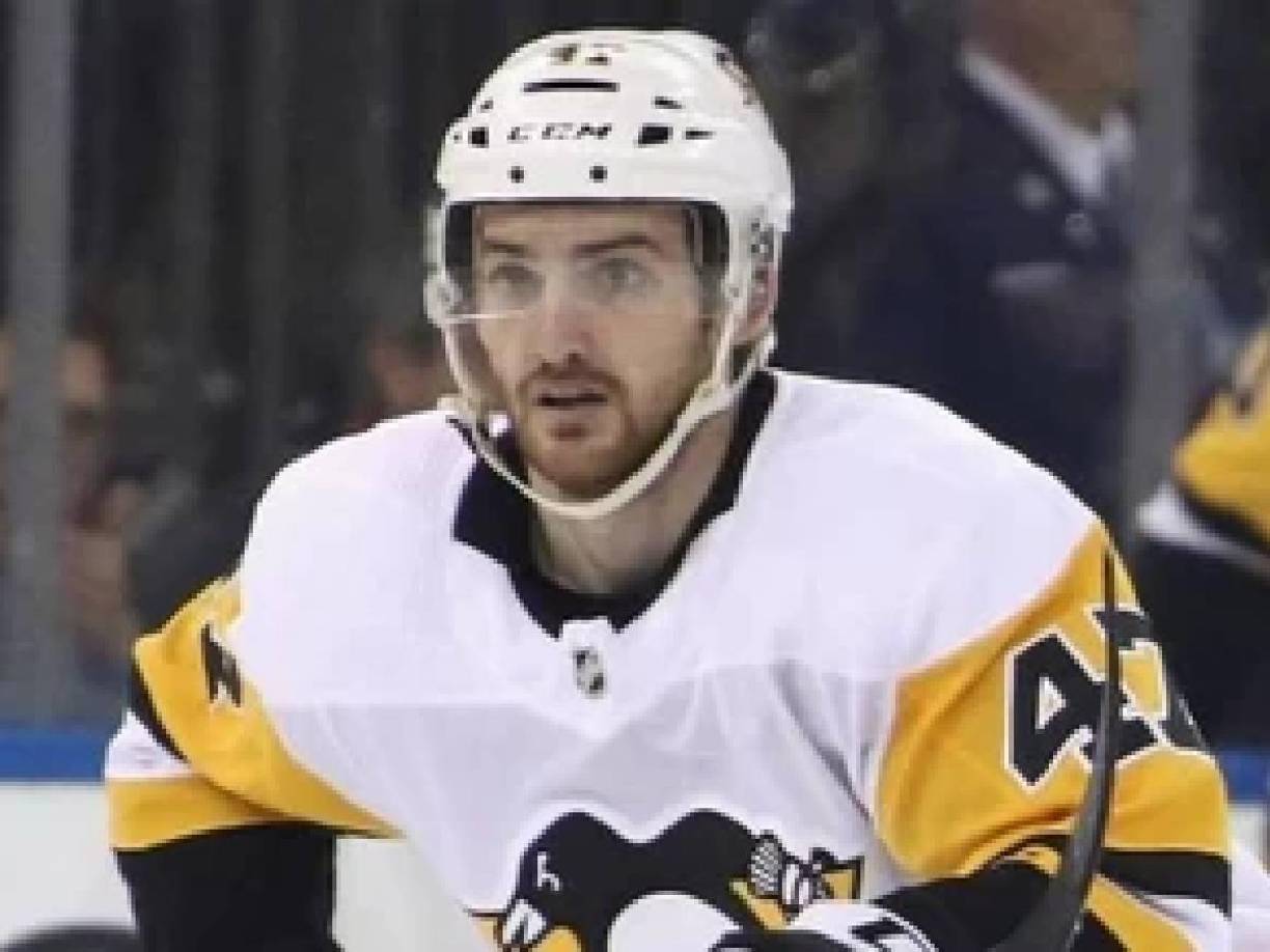 Asimismo, contó que ella se encontraba viendo el partido desde su casa en Minnesota, sin saber que su sobrino sufriría el terrible golpe que acabaría con su vida.