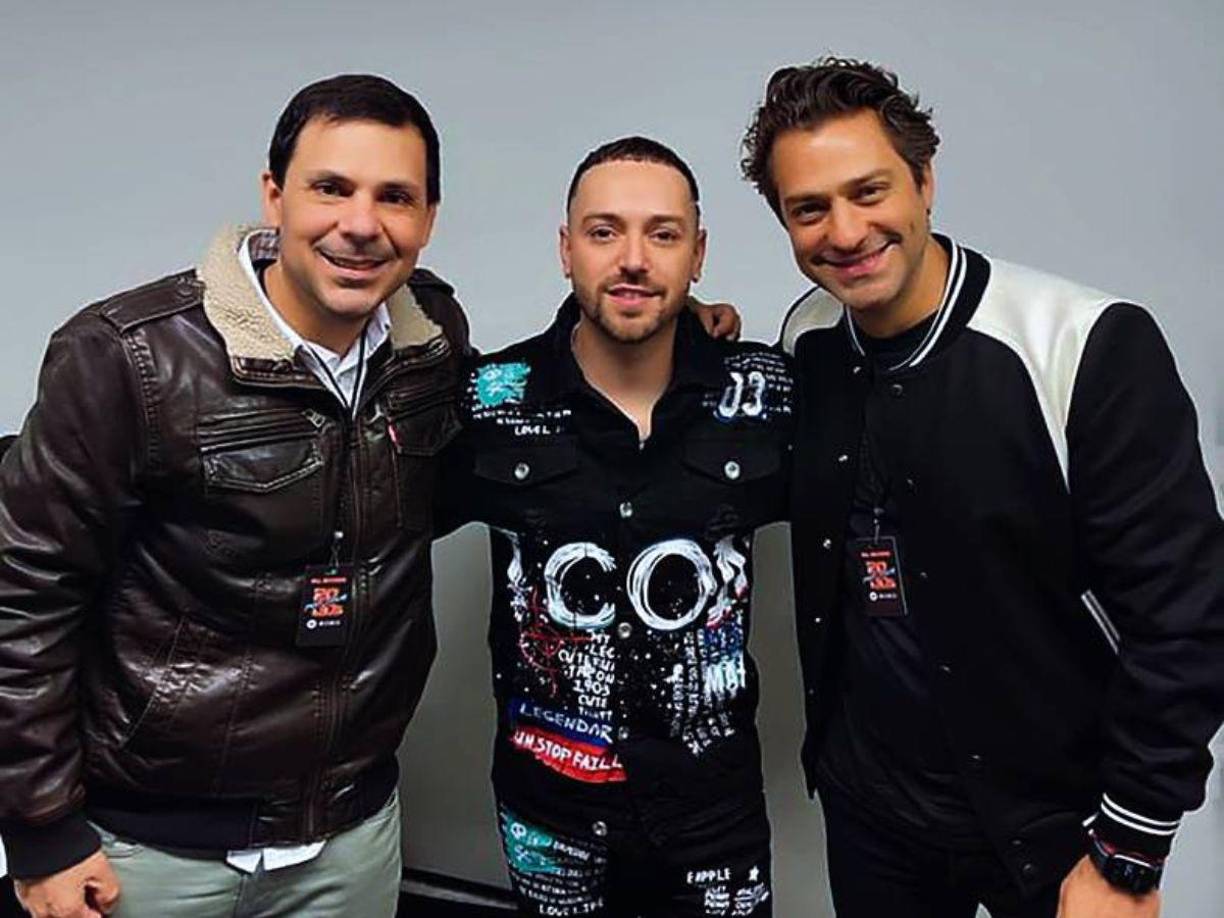 “Obviamente, ellos lo van a negar, pues no les conviene para la carrera de Irvin (Pee Wee), pero yo les dije que ahora está muy abierto A todo, y que sería un buen momento para decirlo, pero bueno, esa es una decisión que ellos tomarán”, añadió 