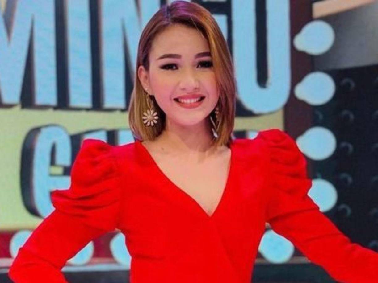 Su belleza y carisma la han posicionado como una de las figuras más queridas de la televisión.