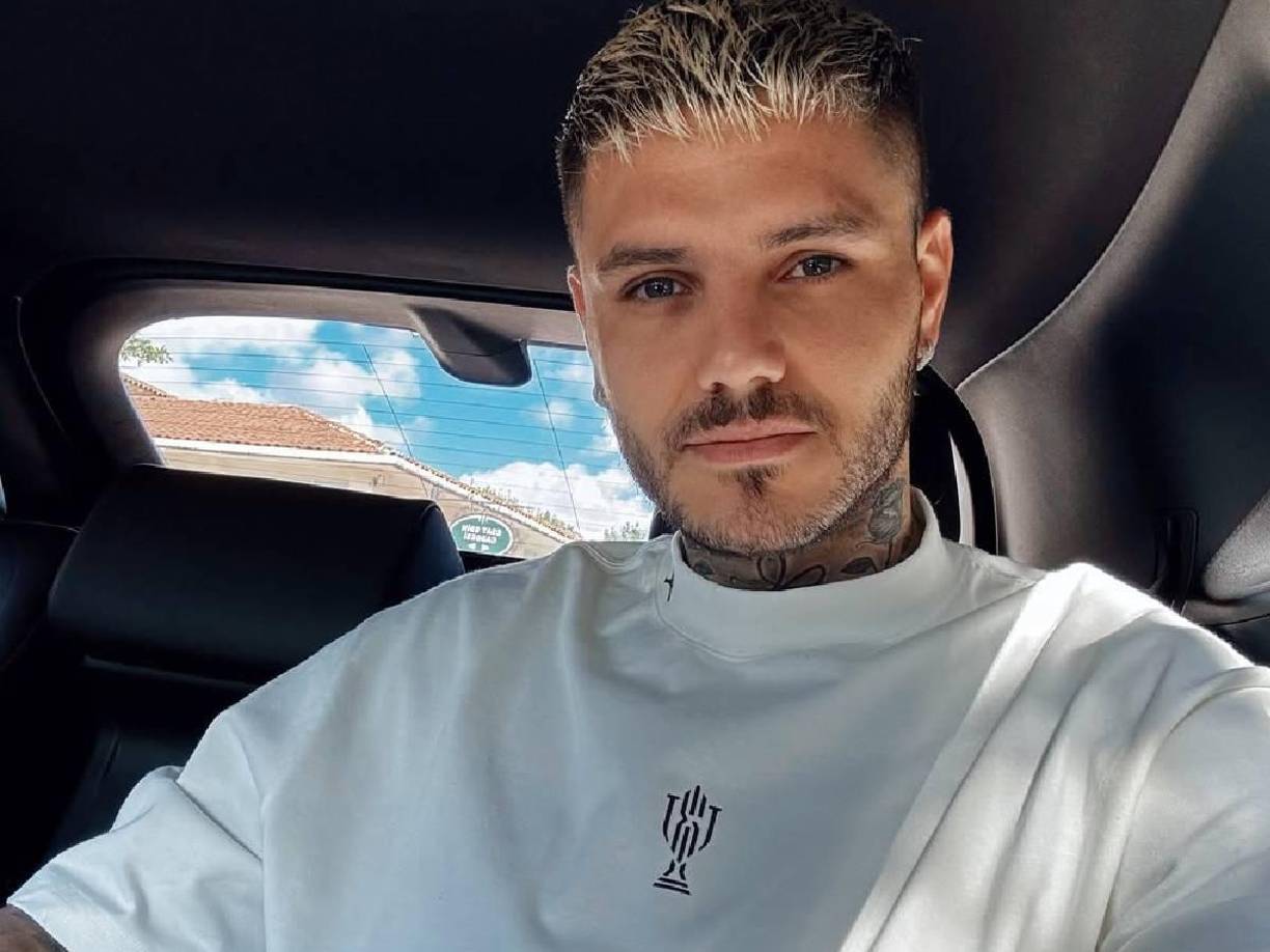 “Ahora en junio voy a ir a Argentina, así hago un par de escenitas en Gardiner. Unos besos en el auto delante de las cámaras y después chau. Pero es mi amiga, ¿eh?”, era el mensaje del futbolista en modo de “chantaje” según Wanda.