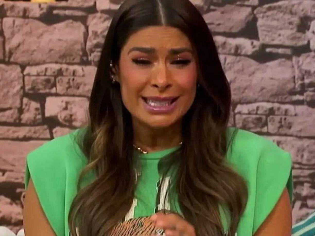 A través de la más reciente transmisión de Netas Divinas, Galilea narró cómo fue su visita en Acapulco.