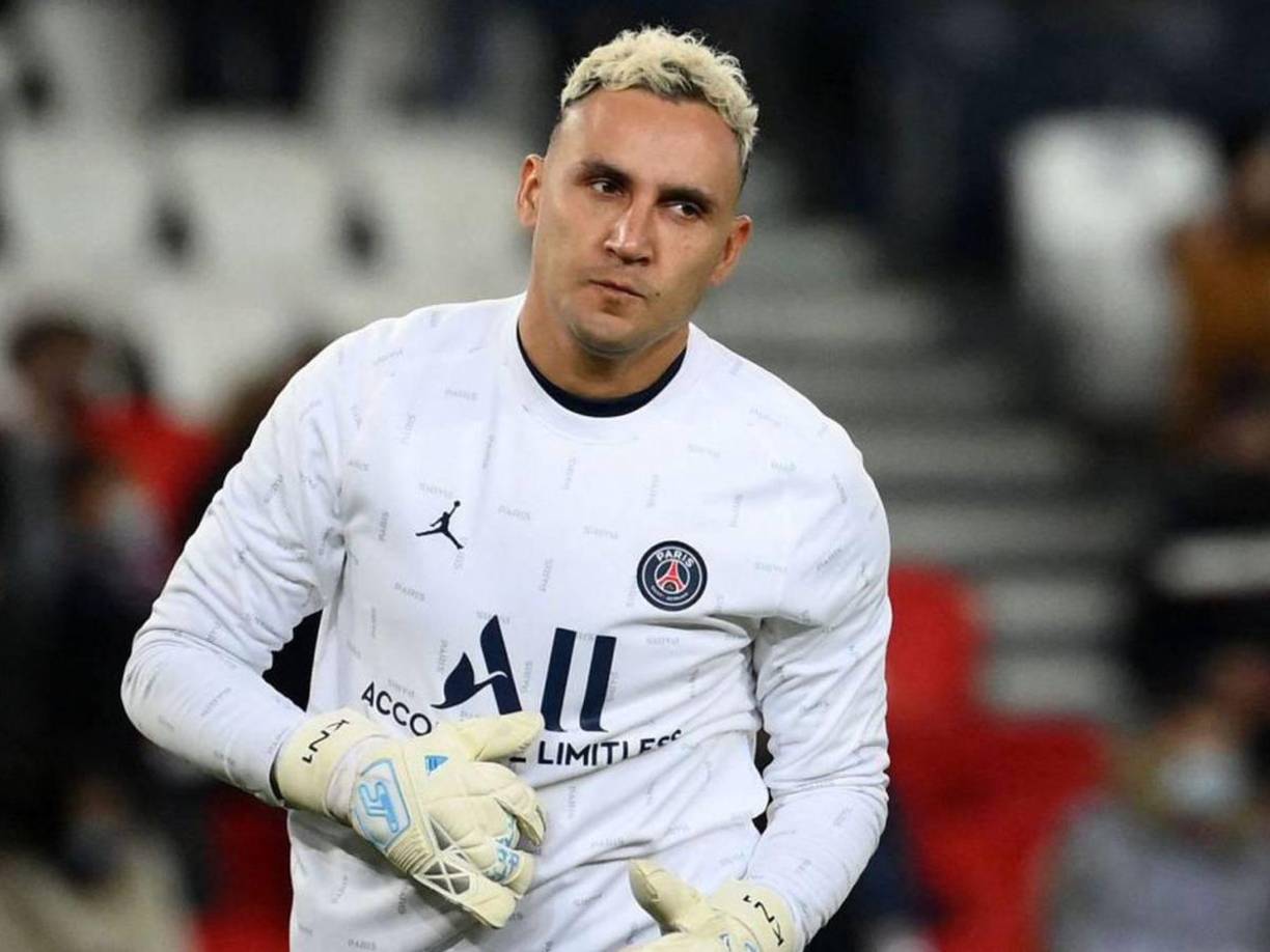 Keylor Navas contó que el acercamiento del Barcelona fue cierto tras la lesión que sufrió el alemán Marc André Ter Stegen: “Sí, hubo conversaciones con mi representante y demás, pero al final yo creo que los clubes toman decisiones y ya todos sabemos lo que pasó”.