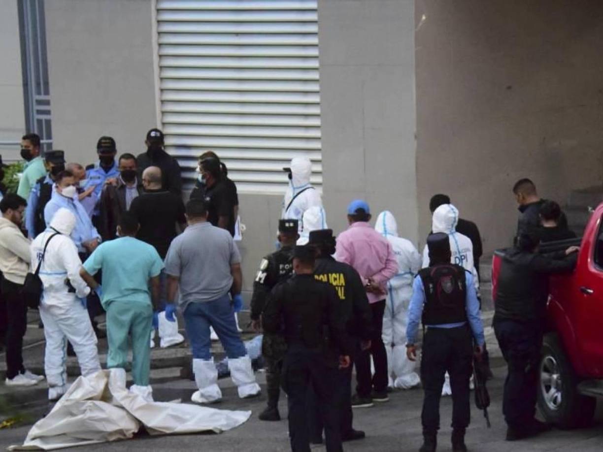 Lobo murió junto a Salomón Vásquez, Luis Zelaya y Norlan Rivera Rodríguez. Las víctimas salían a eso de las 2:00 am de una discoteca en el bulevar Morazán. En un video captado por las cámaras de seguridad del lugar se observaba cómo los hombres bajaron al conductor y a Saíd, los acompañantes salieron a reclamar a los sicarios y fueron puestos contra la pared a punta de pistolas. Ejecutaron a Lobo (23), Luis Zelaya (23) y Norlan Rivera Rodríguez (33). Por último a Salomón Vásquez (27) le pegaron en la cara y luego le dispararon. Los hombres salieron en carrera, pero uno de ellos fue herido por la seguridad de los hijos del exmandatario. 