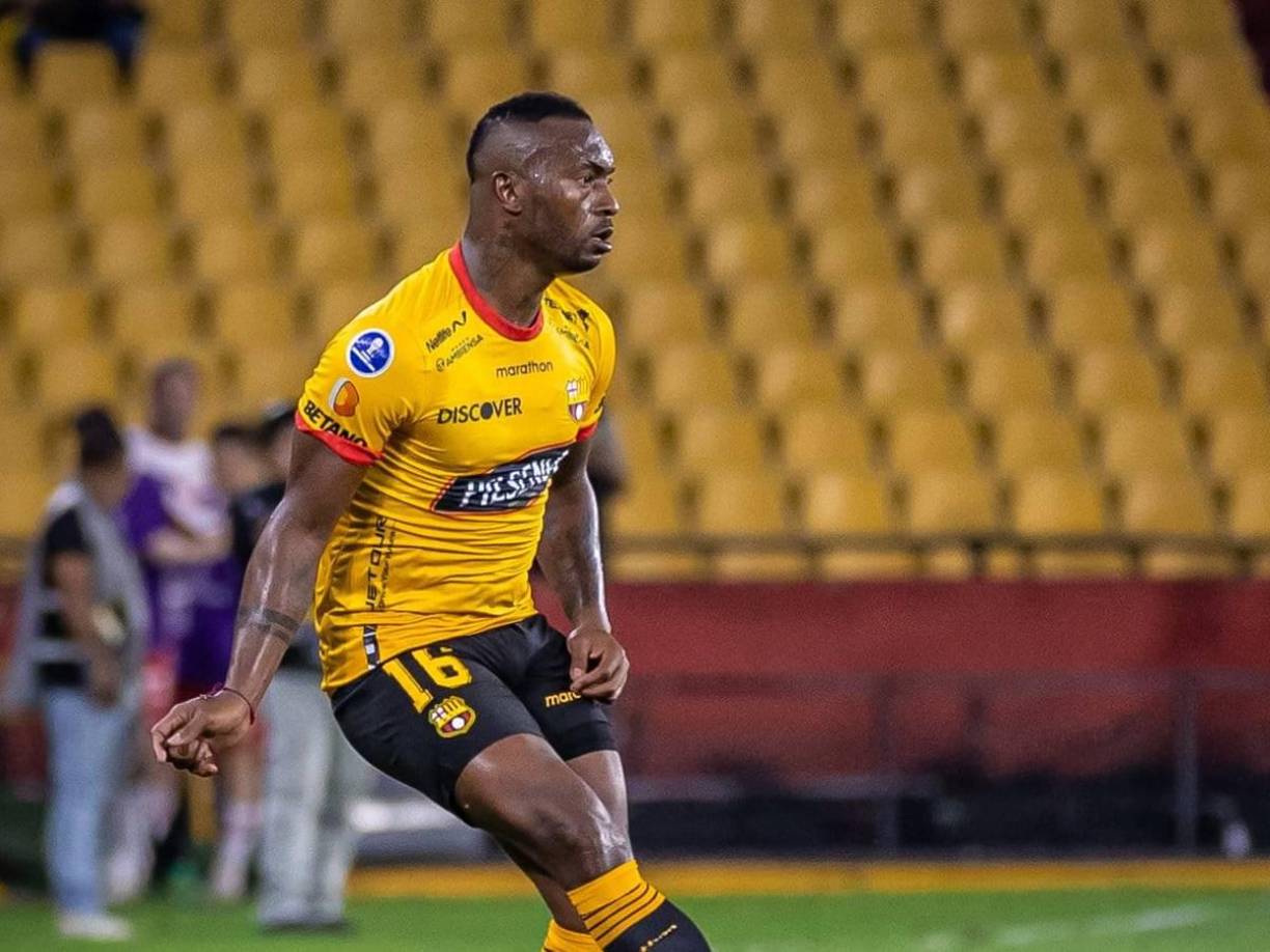 El futbolista desapareció junto a un amigo suyo identificado como Juan Carlos Morales y conocido popularmente en la zona como ‘Loco Abreu’.