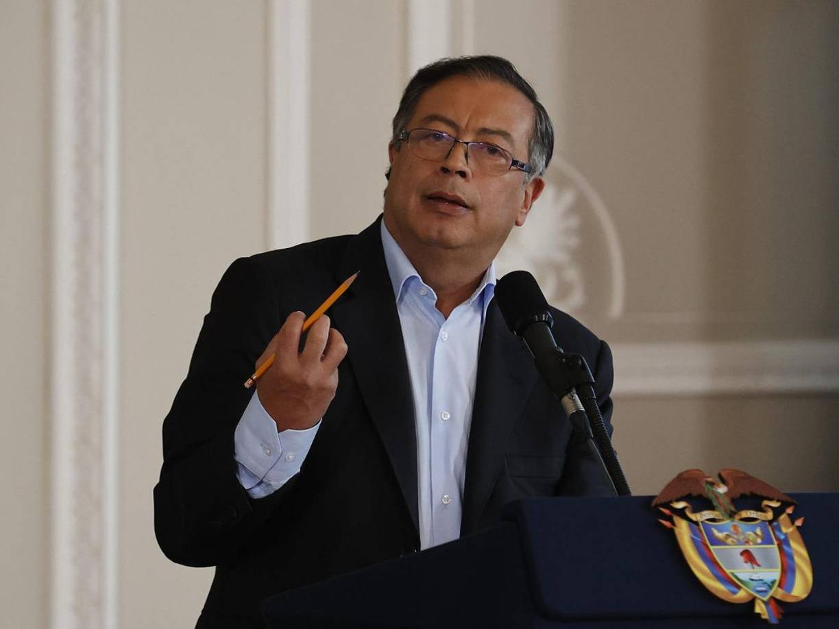 El presidente de Colombia, Gustavo Petro, expresó su consternación por el crimen de la menor a través de su cuenta en la red social X, “los niños del país no deberían recibir mensajes de solidaridad en redes sociales, sino que sus derechos deben ser respetados y protegidos”.