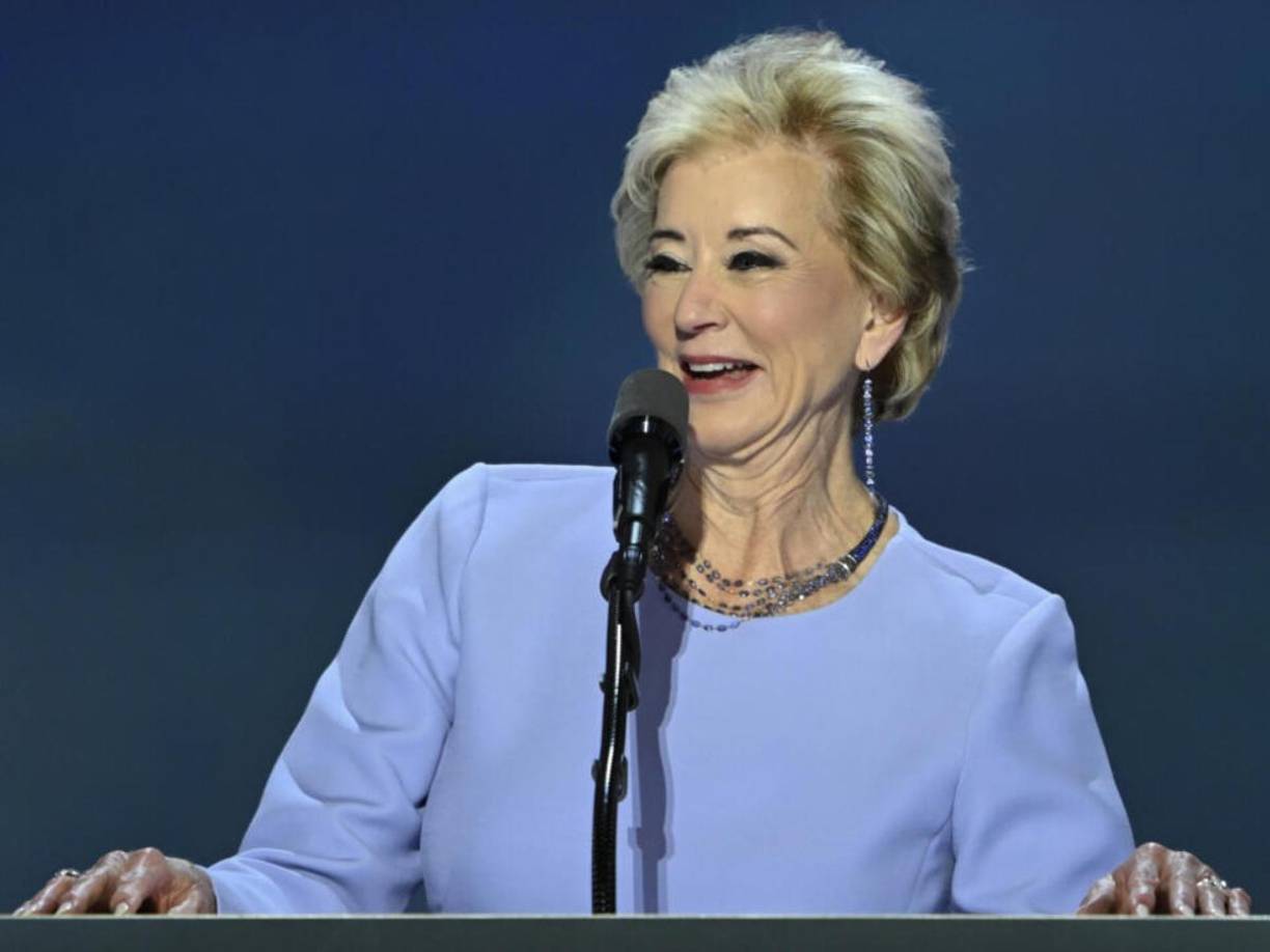 “Linda utilizará sus décadas de experiencia en liderazgo y su profundo conocimiento tanto en educación como en negocios para empoderar a la próxima generación de estudiantes y trabajadores estadounidenses, y convertir a Estados Unidos en el número uno en educación en el mundo”, añadió.