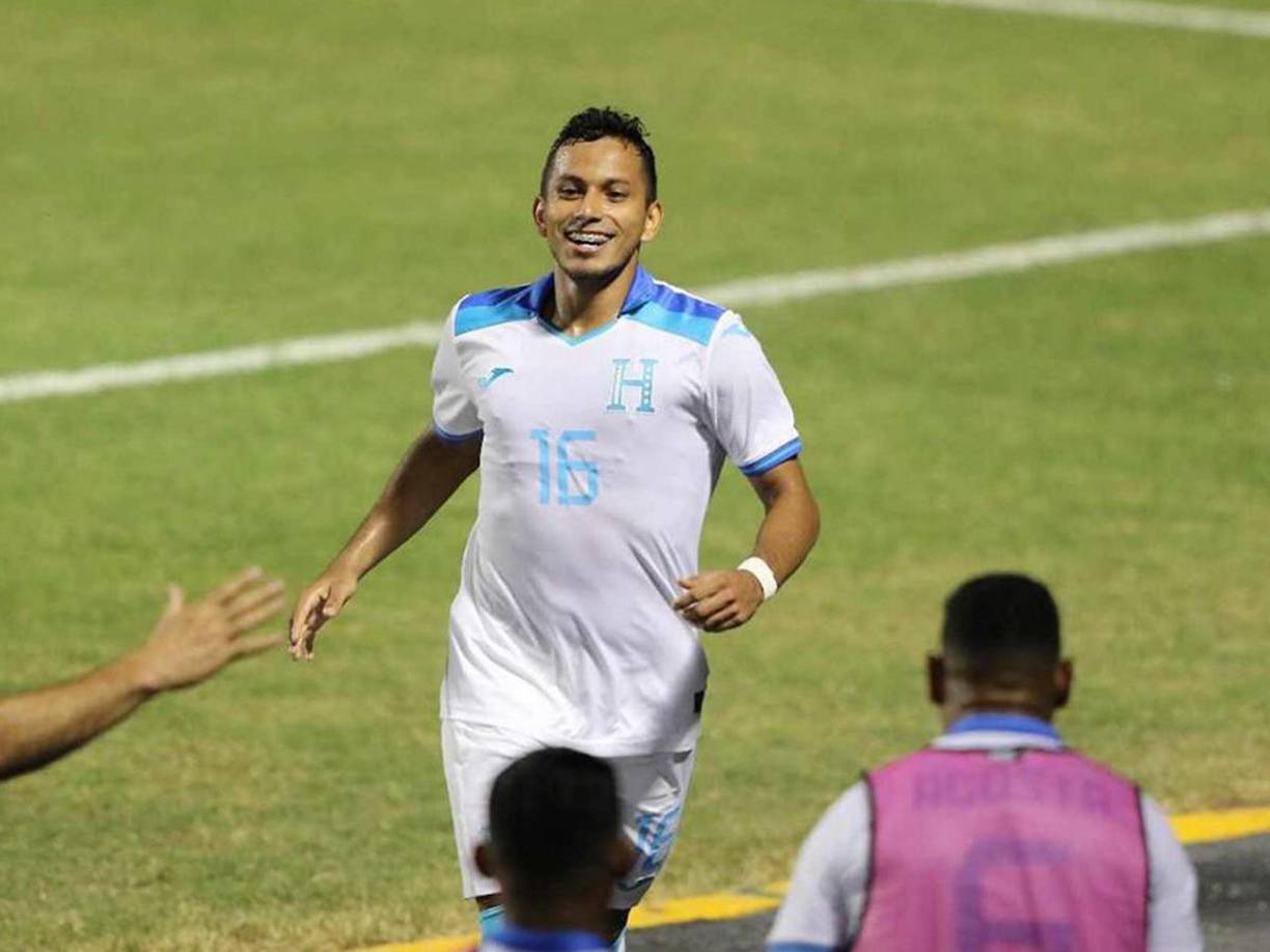 Edwin Rodríguez: Fue la figura en el anterior juego ante Granada y hoy ante Cuba será uno de los mediocampistas .