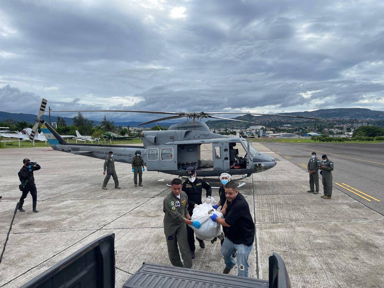 Esa casa en oferta resultó ser, según las investigaciones de las autoridades de la Policía Nacional, la desgracia en la vida de los esposos, que fueron raptados, torturados y asesinados junto a otros tres jóvenes: Elvin Izaguirre (20), Kenneth Cruz (20) y Alejandro Aceituno (26).