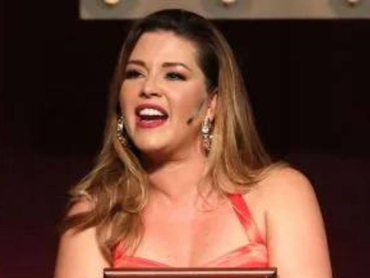 Aunque la venezolana no entró en detalles sobre el romance, dio a entender que no todo fue color de rosa, pues se trató de una relación intermitente que, tras llegar a su fin, los distanció por completo.