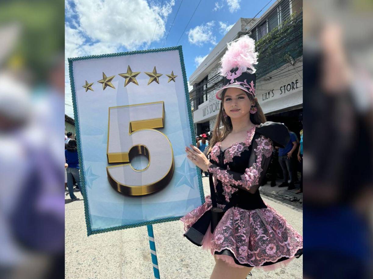 Con su belleza y carisma se robó la atención de todos.