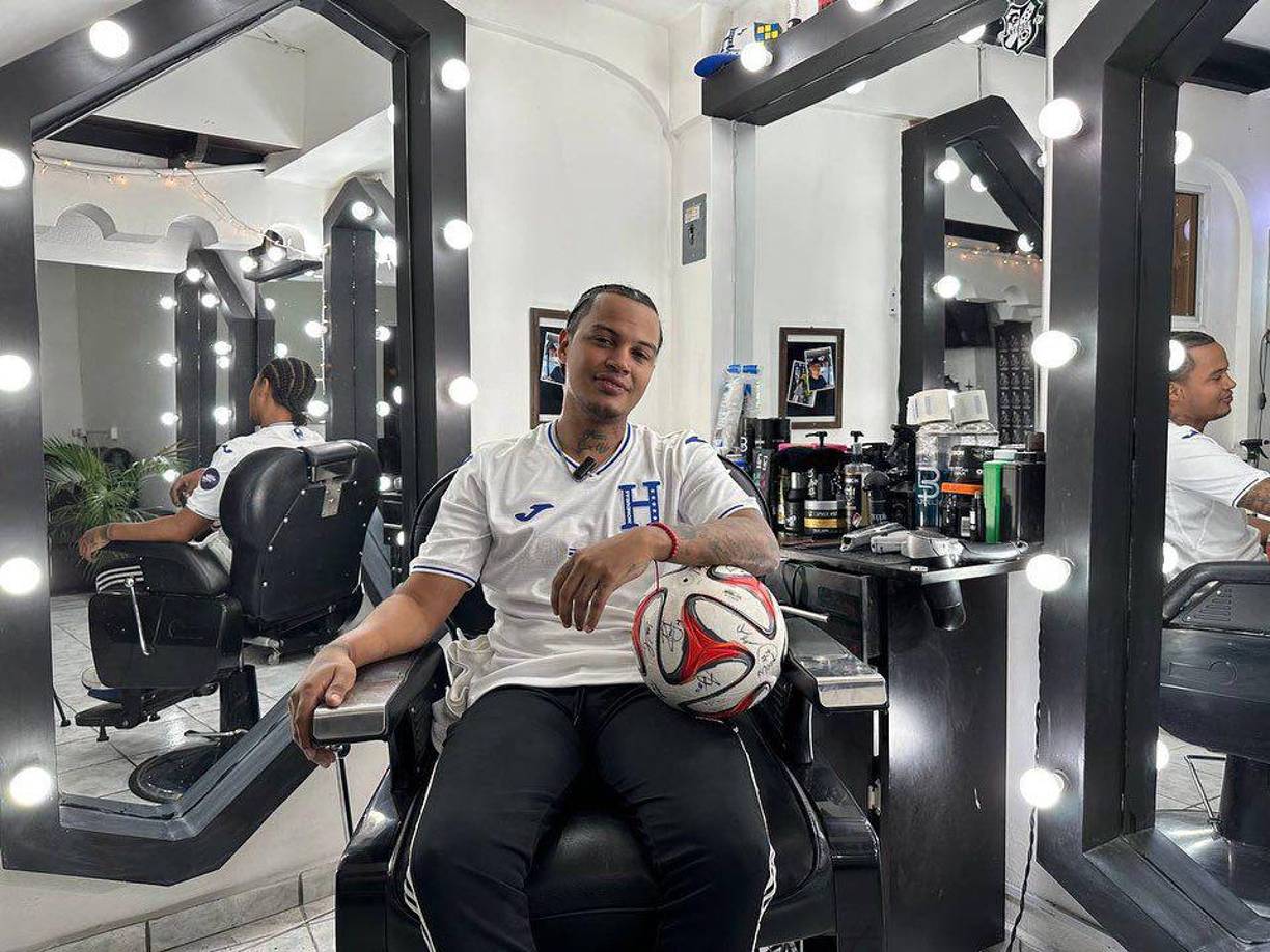 Núñez quien es visto regularmente atendiendo a los futbolistas de los clubes capitalinos, Olimpia y Motagua, además de los legionarios hondureños.