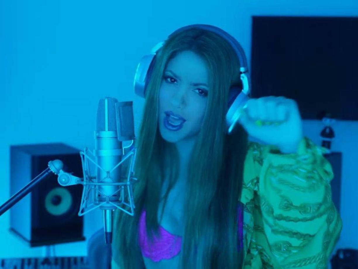 En dicha canción se encuentra la frase “yo valgo por 2 de 22”, la cual, ya habría cobrado significado real, más allá de que, en un principio se pensó que era una metáfora.