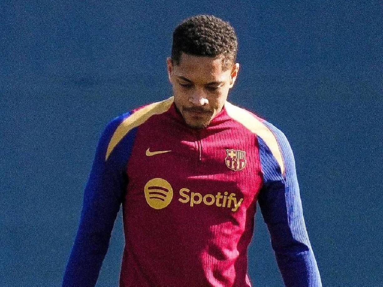 También hubo otro y fue Vitor Roque, el brasileño no es del agrado del DT y en varias ocasiones ya había asegurado que iba a salir.