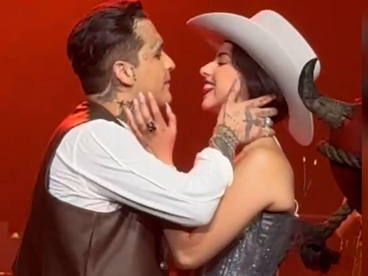 Esta controversia pone de manifiesto las divisiones de opinión en el público: mientras unos apoyan a la pareja, otros los critican duramente, sumándose al coro de burlas que los ha rodeado desde el inicio de su relación.