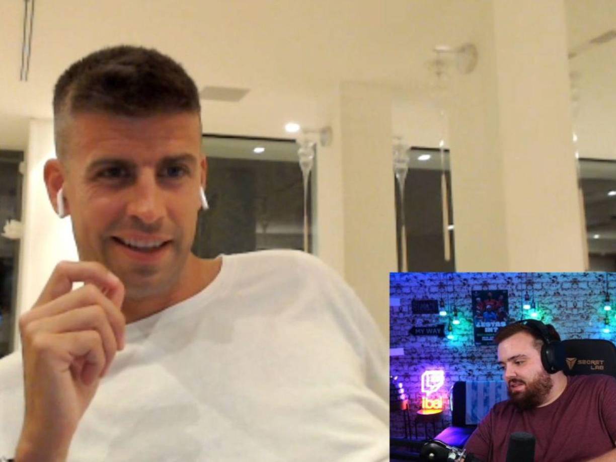 El exfutbolista comenzó a reír y reconoció que él no está interesado en el mundo de la moda, pero que su novia sí, por lo que es ella quien le ayuda a escoger y comprar su ropa.