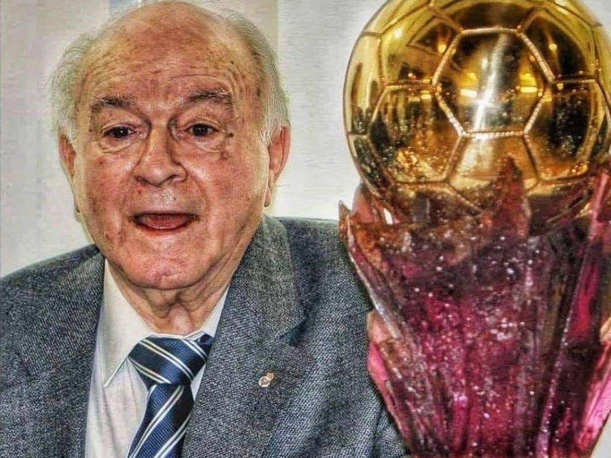Solo un jugador tiene la dicha de haberla ganado. Se trata de Alfredo Di Stefano, quien fue premiado en 1989 por ser considerado el mejor futbolista de los últimos treinta años.