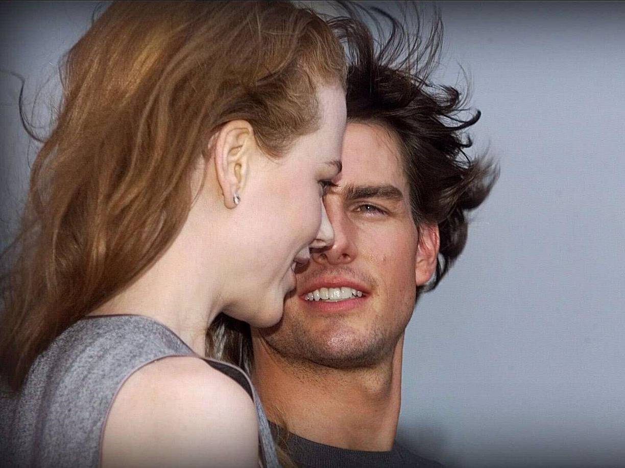 Cuando Tom y Nicole se divorciaron, Miscavige se alegró de que la “influencia negativa” de Nicole ya no arrastrara a Tom”, escribe Rinder. “A partir de entonces, Tom se volvió más ferviente en su apoyo público a la Cienciología y a Miscavige”.