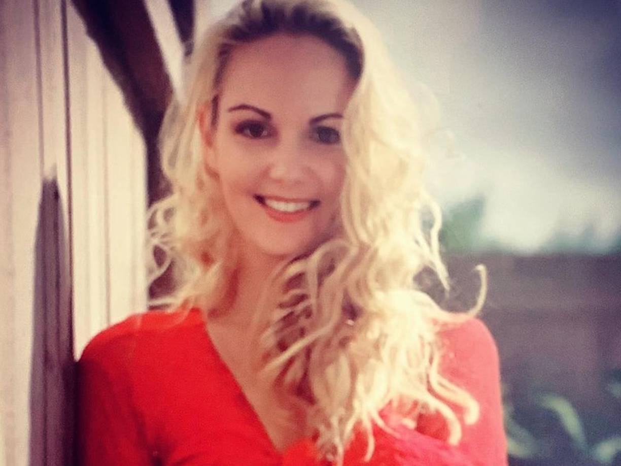 Raechelle Chase, murió repentinamente a la edad de 44 años. La policía forense investiga su deceso.