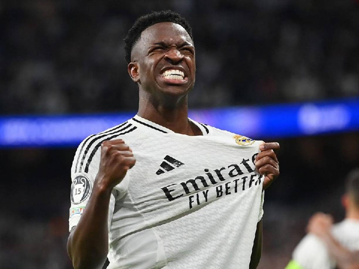 1. Vinicius Jr. - El delantero brasileño fue la principal figura del Real Madrid durante la temporada 2024/2024 en la que consiguieron LaLiga y la Champions League. Este arranque ha estado muy participativo. Todo apunta a que que será un recurrente entre los candidatos a este premio. Todavía le falta conquistar algo importante con Brasil.