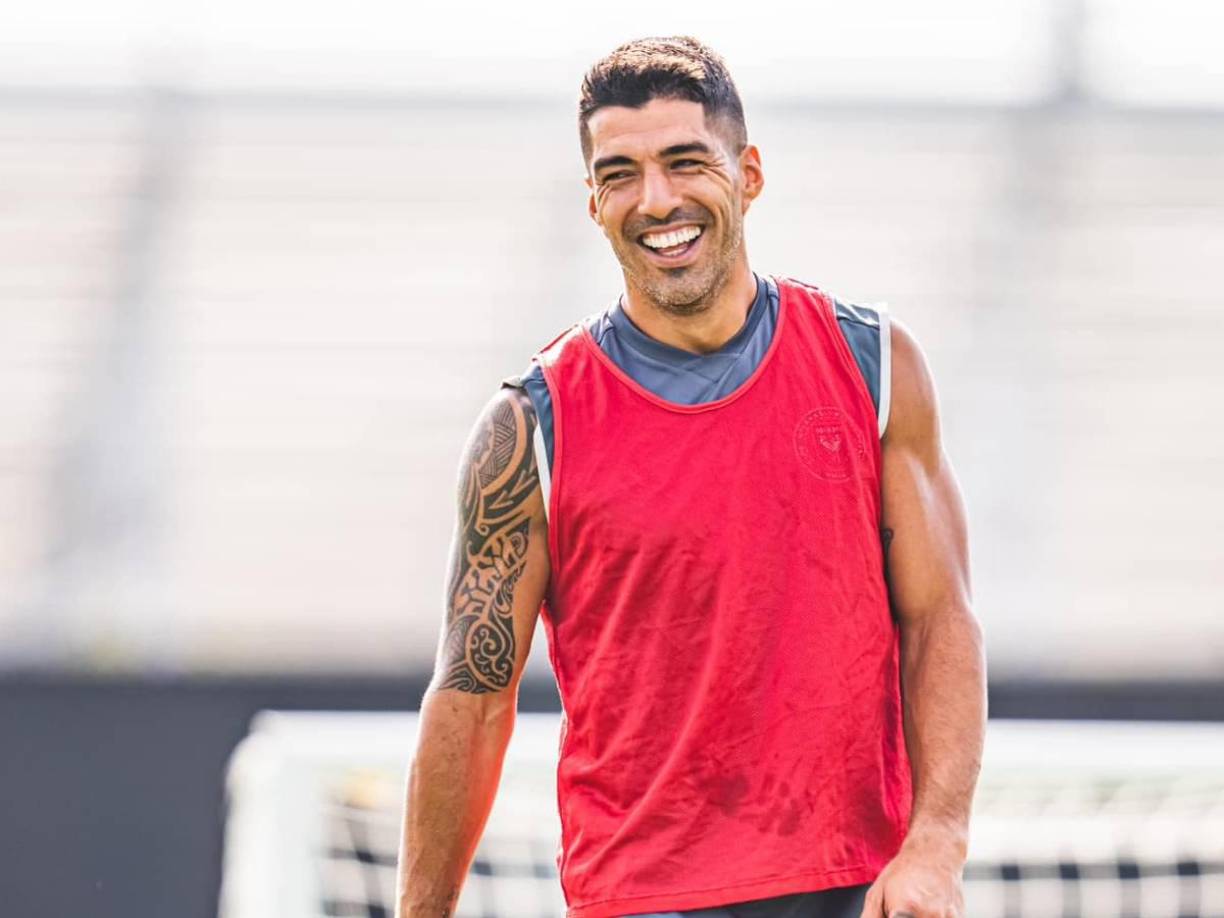 La decisión de recurrir a él no fue casual: el hombre en crisis era admirador del jugador y esto permitió establecer un vínculo de confianza en un momento crítico.