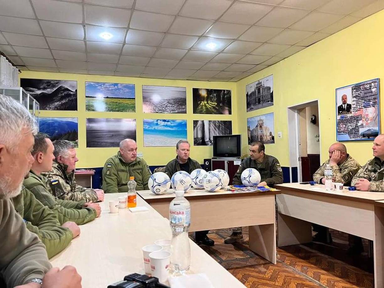 Belanov pasó de ser un ídolo y referente en Ucrania a defender a su país en la trinchera de la guerra contra Rusia, que ya ha dejado más de 1200 muertos. En las redes sociales el exjugador compartió la noticia.