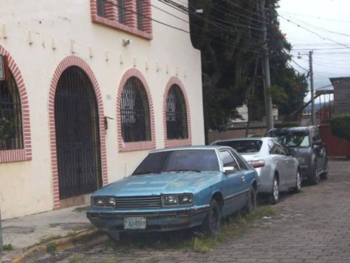 <b>6.</b> La multa en primera instancia es de 400 lempiras, si reincide se suma a la multa el gasto de la grúa que ronda los 800 lempiras, más los 400 lempiras de multa.