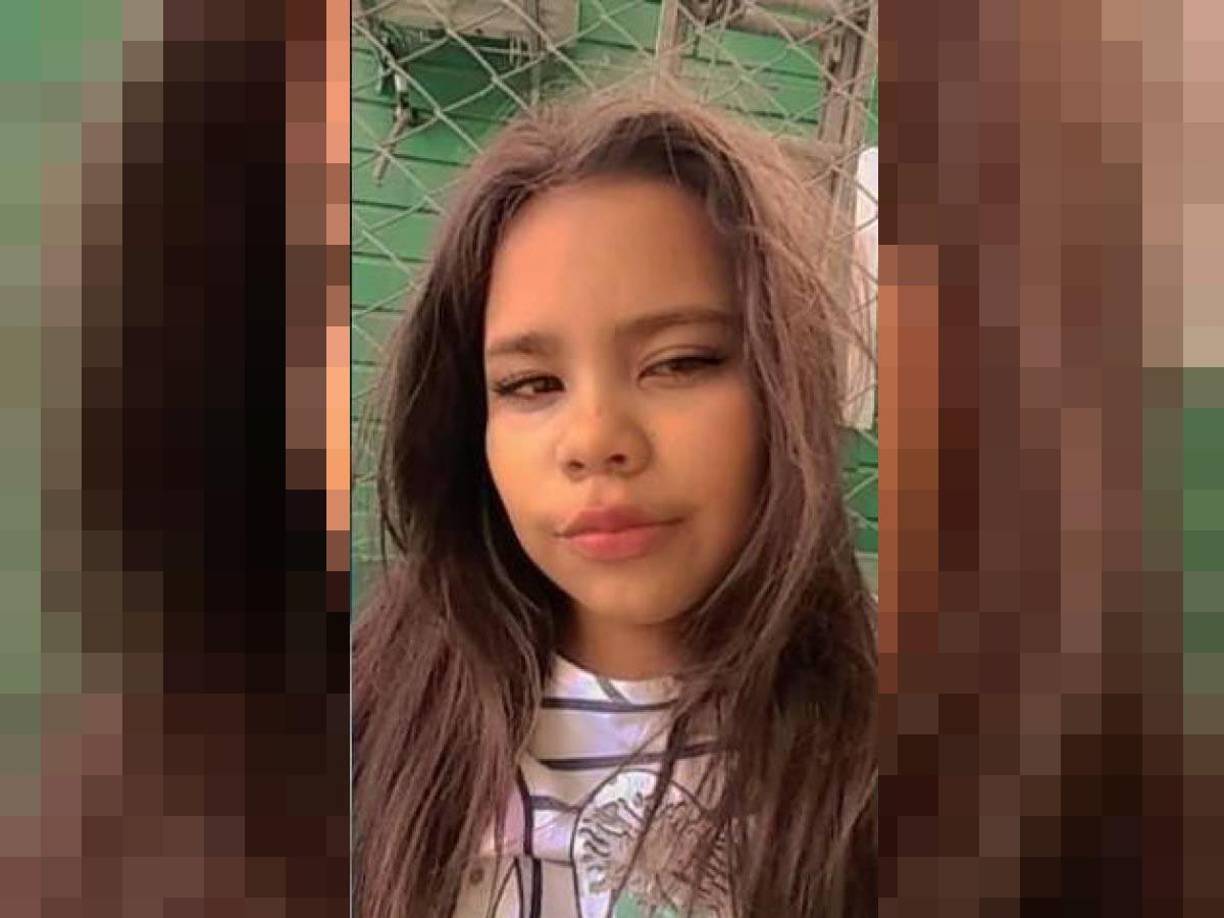 Un familiar, al buscar leña en el patio trasero de una vivienda, hizo el terrible descubrimiento del cuerpo de Nicol, confirmando el peor temor de la familia.