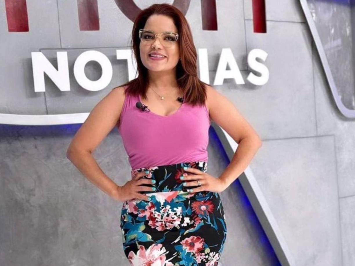 ”Hoy que escuchaba a Elsa en la mañana dije yo: ¡Oh my God! Porque recuerdo que ella me dijo que yo era mujer parida y acabada”, inició diciendo Ariela Cáceres.