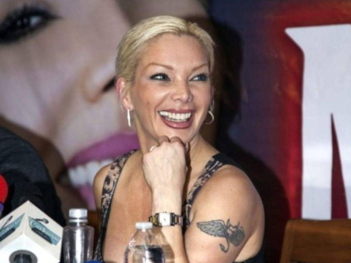 Las alarmas se encendieron luego de que se dio a conocer que la cantante Marisela fue hospitalizada de emergencia.