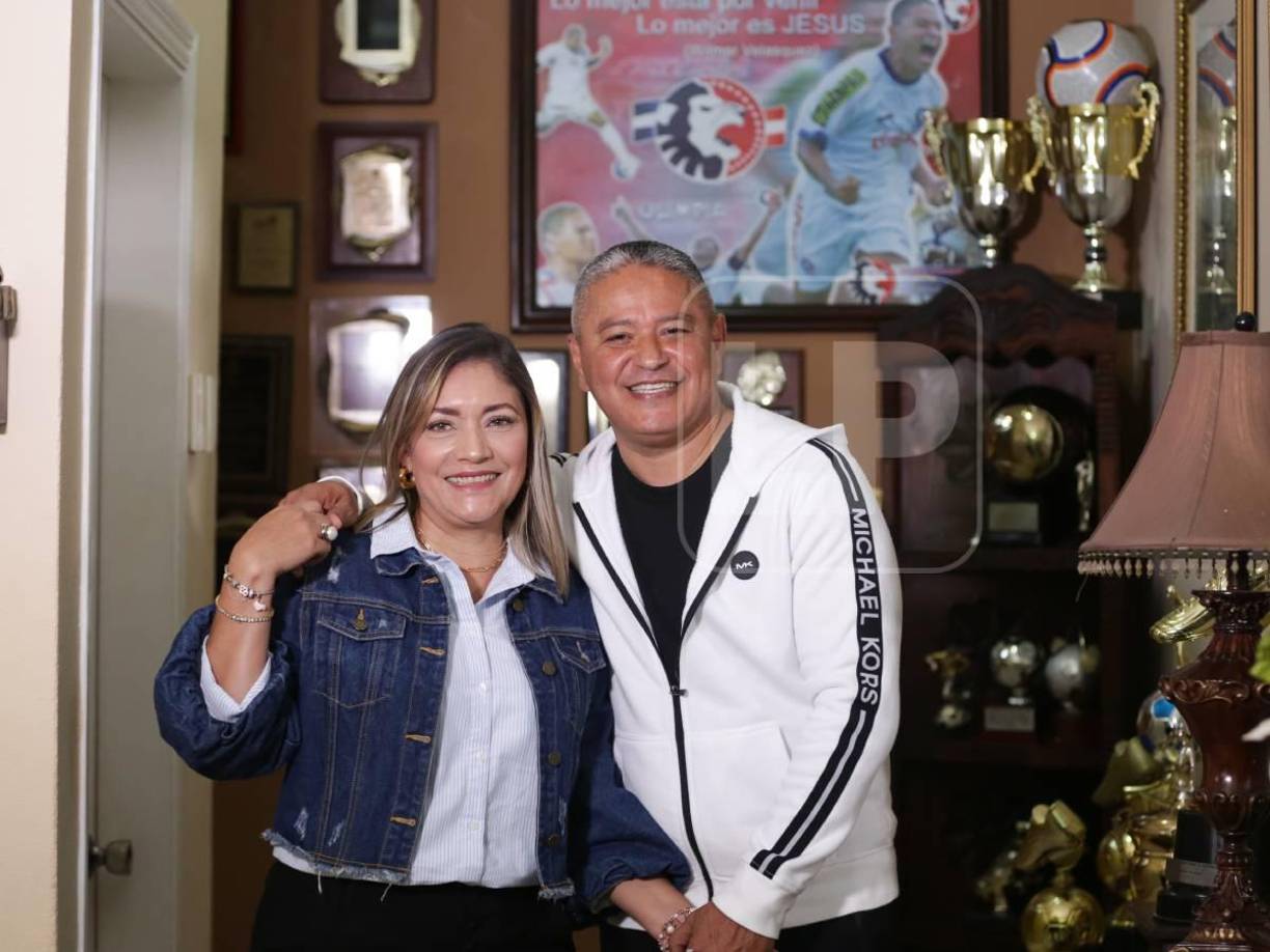 Nuria Enamorado es el nombre de la esposa de Wilmer Velásquez. 