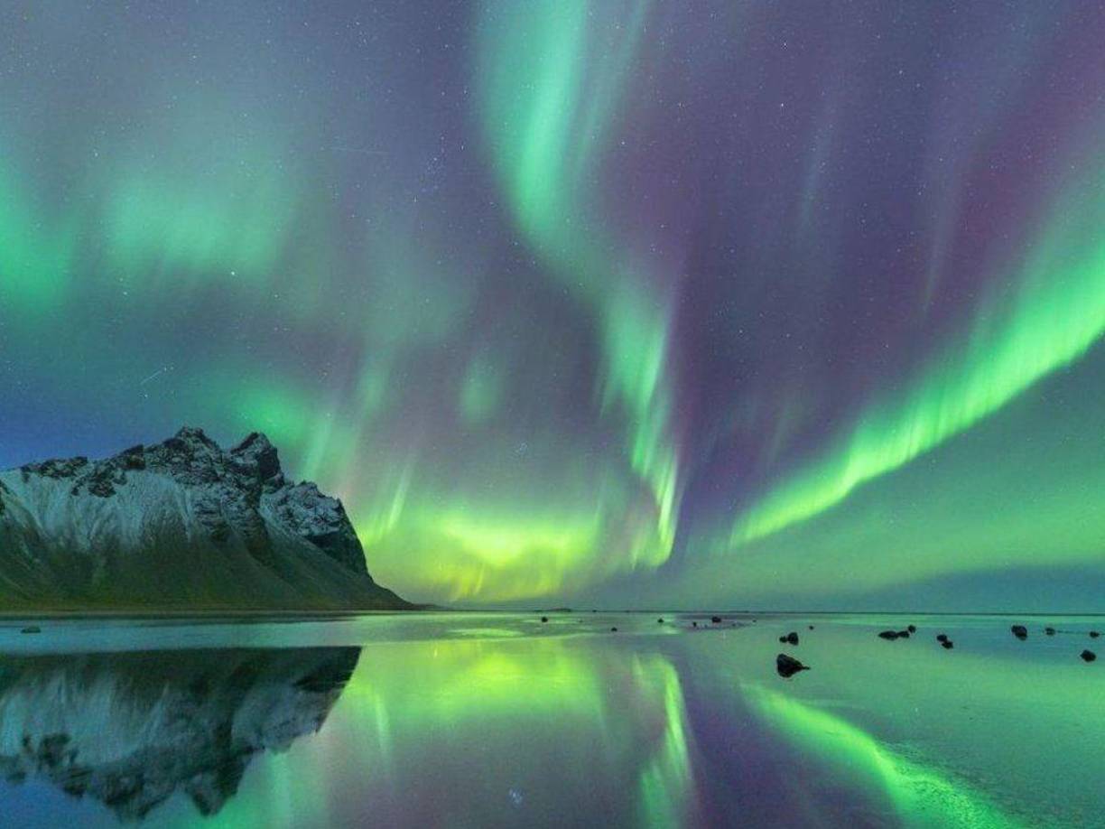 Mark Miesch, científico de NOAA, detalló que, es posible que este 2024 veamos aún más auroras en regiones donde normalmente no se observan, esto a que el Sol está alcanzando el pico (llamado “máximo solar”) de su ciclo de aproximadamente 11 años, en el que la actividad solar será mayor.