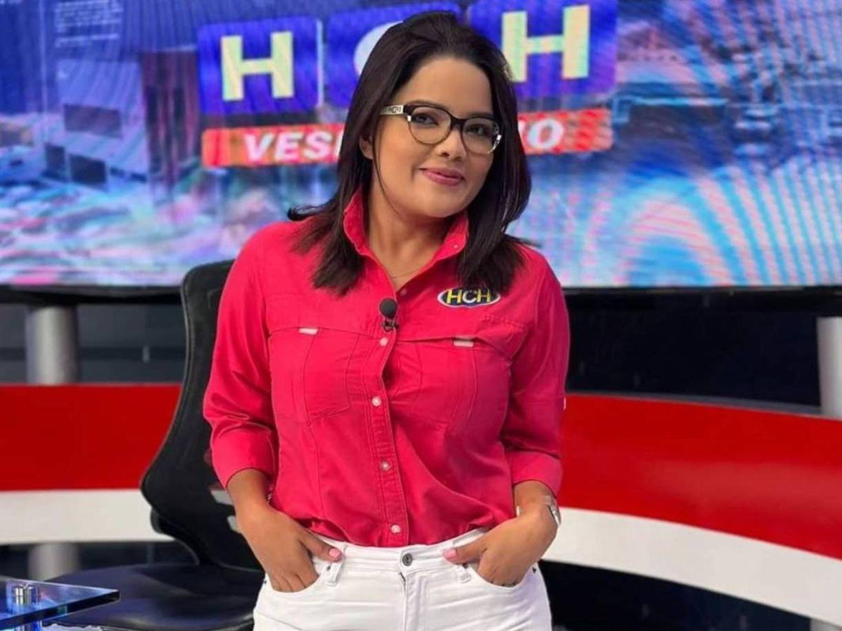 “A Elsa alguien le metió cizaña, todos estos días ha estado tranquila y hoy viene con el afán de pelear”, dijo Ariela Cáceres, al tiempo que señaló que ella no está interesada en pelear con nadie. 