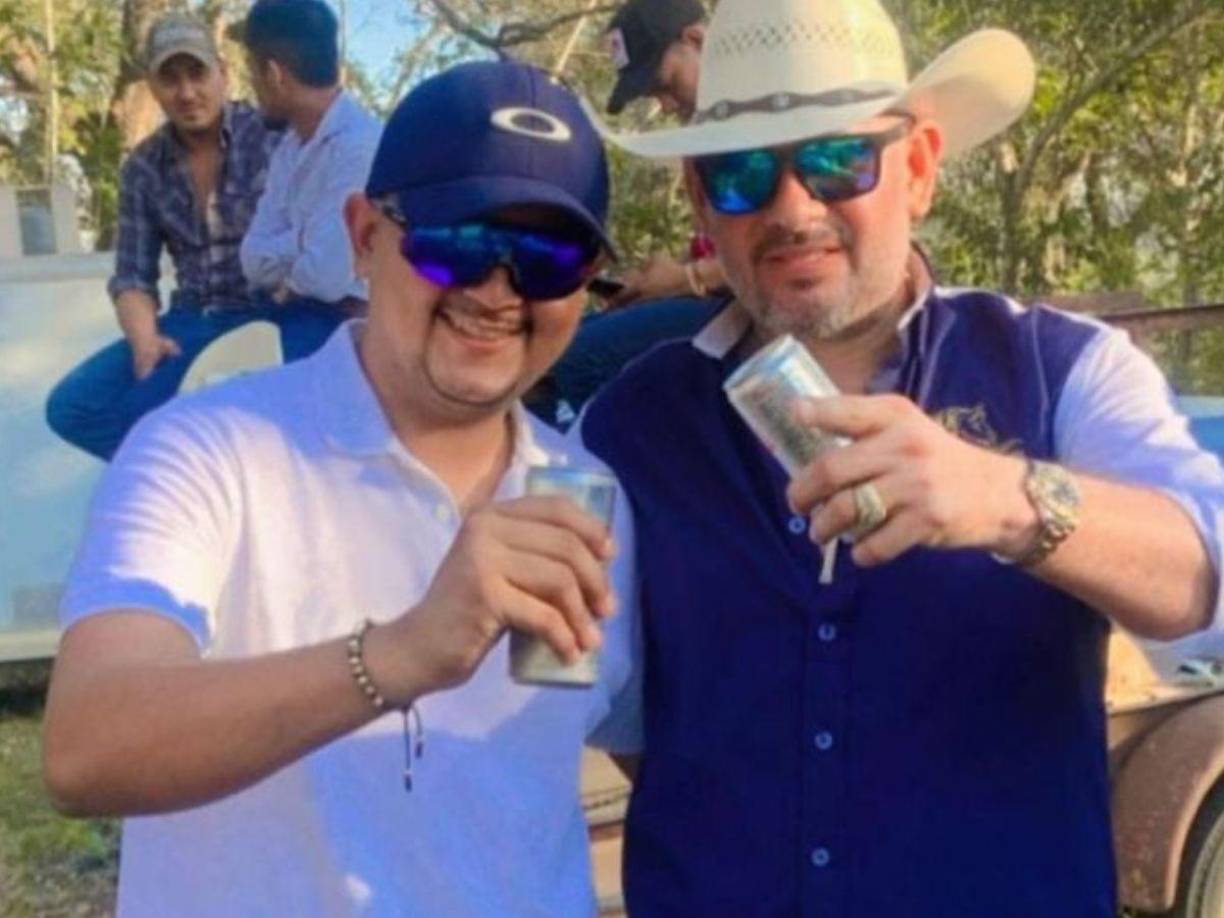 La desaparición de Elio Zelaya, ocurrió a una semana de la muerte de su padre Napoleón Zelaya, quien fue asesinado dentro de su negocio en la avenida Junior de San Pedro Sula.