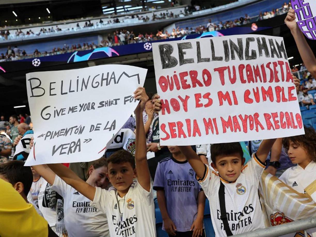 Bellingham ya es un ídolo en el Real Madrid debido a su gran comienzo de temporada y los niños le solicitaron la camiseta. 