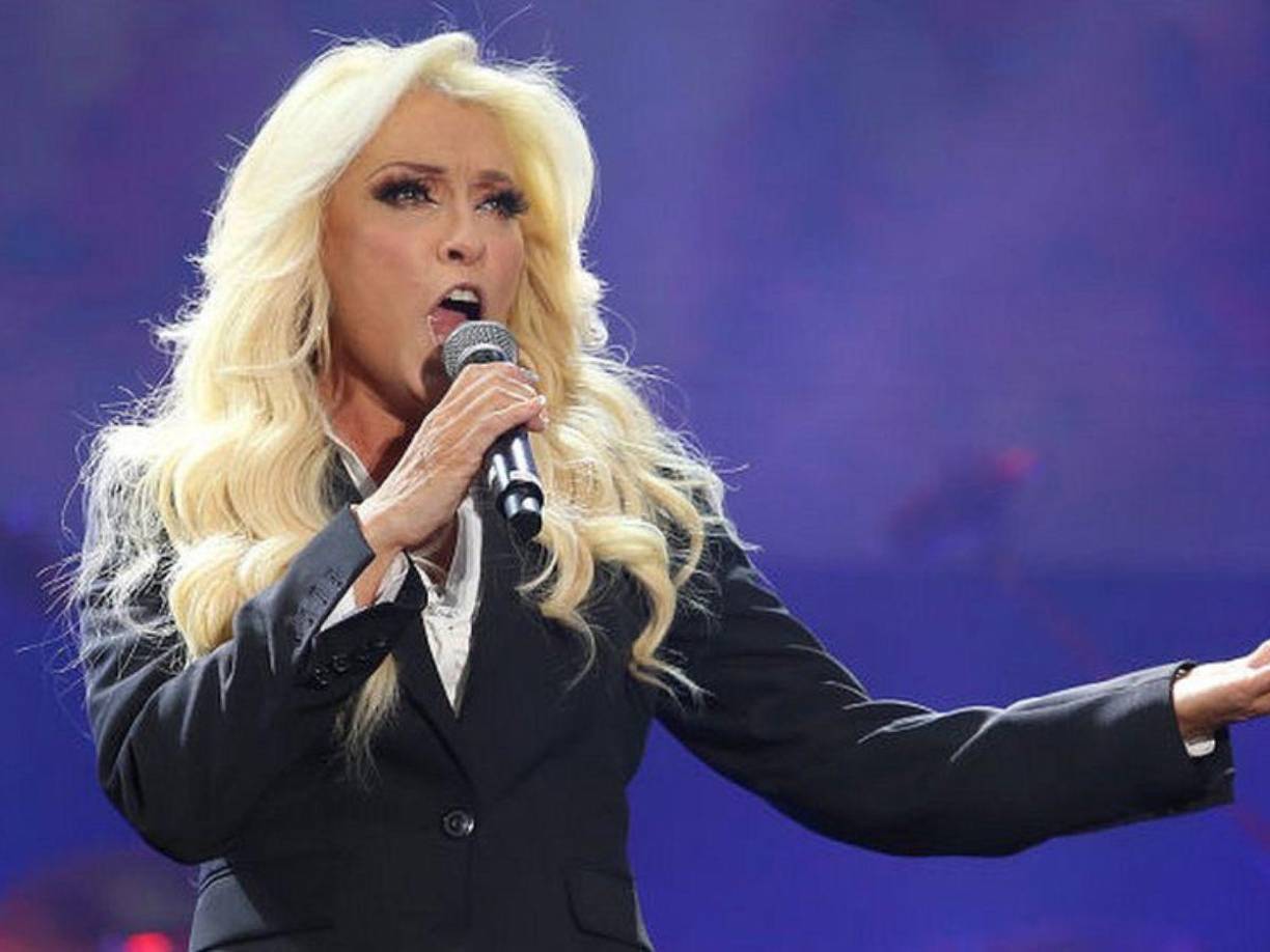 Aunque ahora ya está recuperada, le aconsejó al público que tuvieran mucho cuidado con quien tienen intimidad, principalmente los jóvenes, a quienes considera un “blanco fácil” para contagiarse de este tipo de enfermedades.