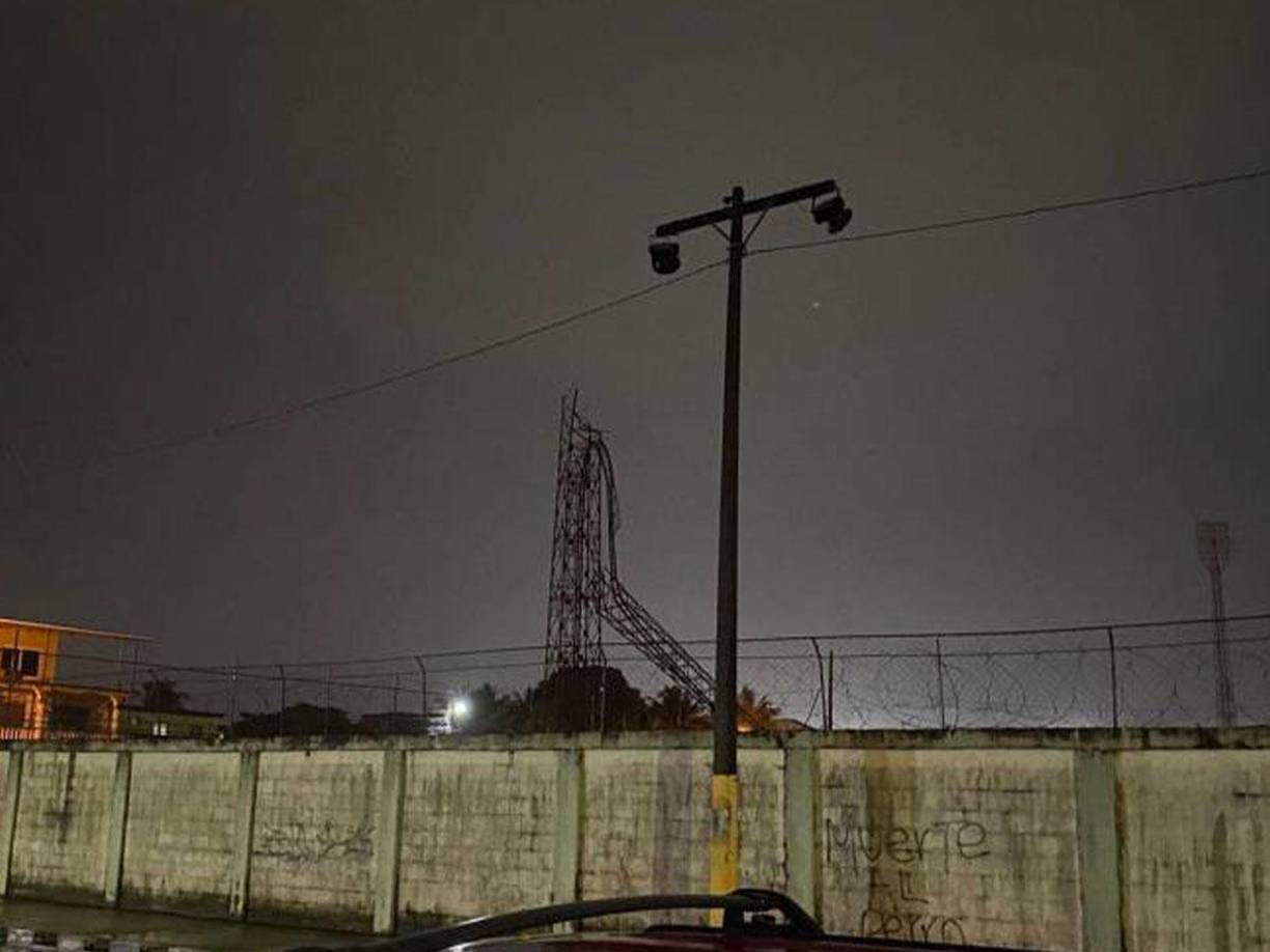 Las autoridades aún no han evaluado los daños .