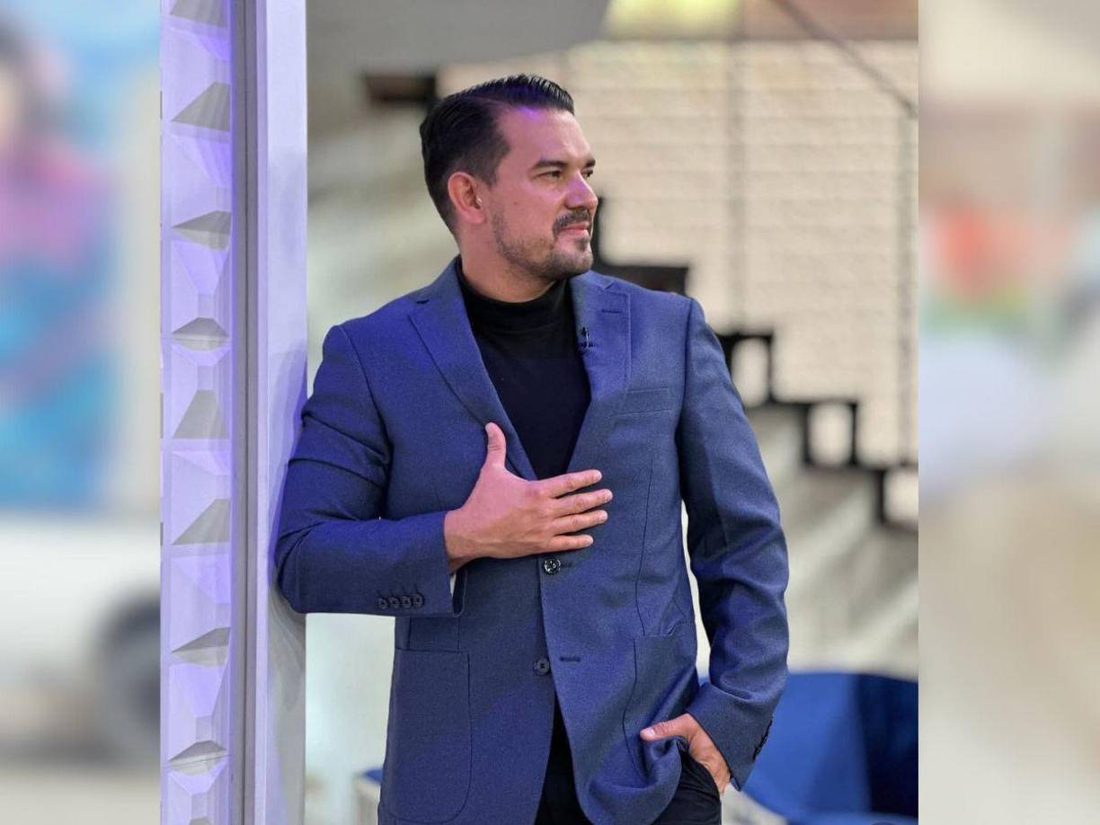 Fue entonces cuando Elton Morazán también confesó su deseo de entrar al quirófano. 