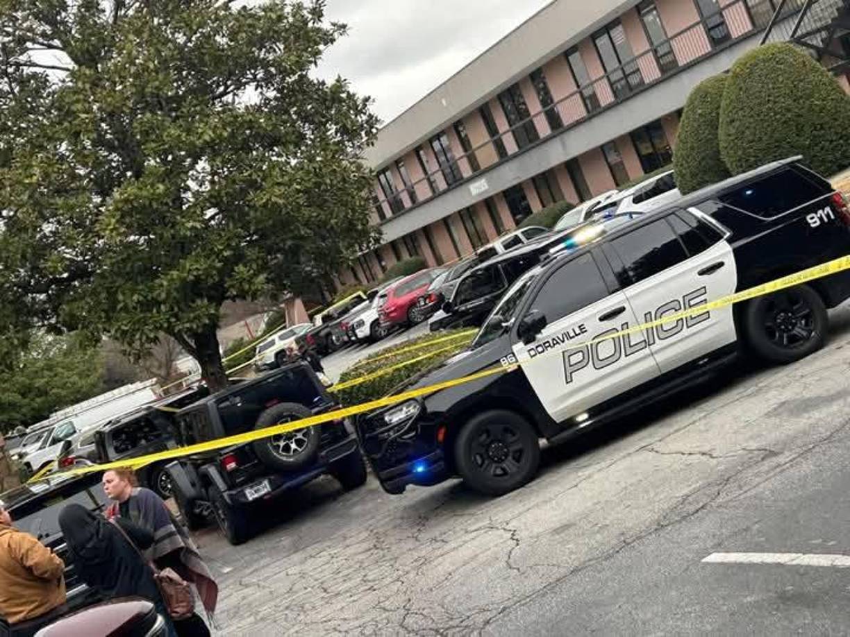 El migrante fue capturado, permanece bajo la custodia de las autoridades estadounidenses y se están haciendo “las investigaciones necesarias para confirmar el motivo del atentado,” enfatizó Reina.